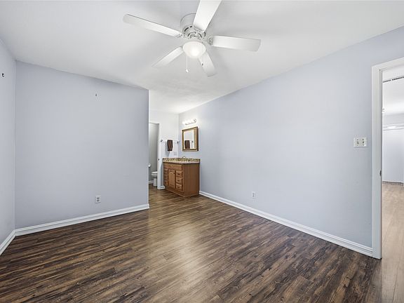 4th image of 9452 E Cherrywood Dr