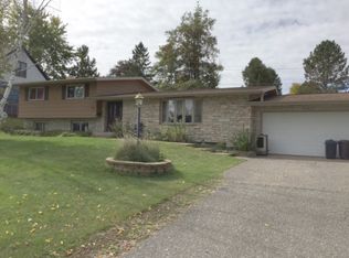 211 N 9th Ave, Iron River, MI 49935