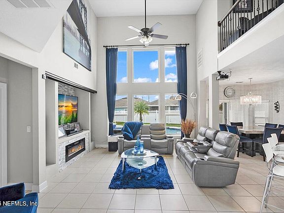 4th image of 318 JULIANA Court