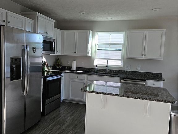 3rd image of 4311 Pioneer Cir SW