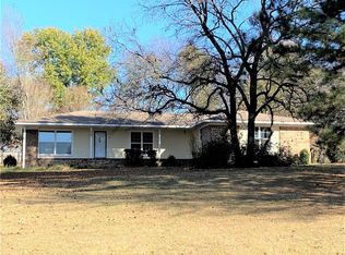 820 Riverview Dr, Alma, AR 72921