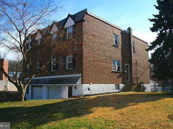3rd image of 1112 Welton St
