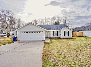 206 E Bushy Hill Dr, Duncan, SC 29334