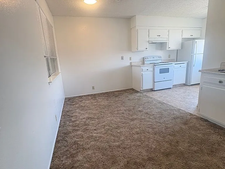 1590 Alfred Way — Photo 17