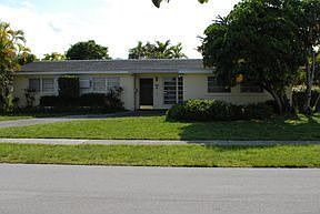 1st image of 19710 NE 11th Pl