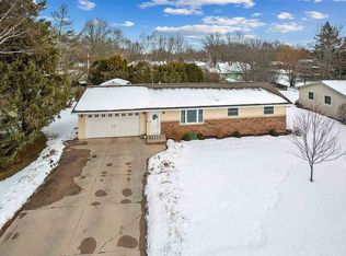 1312 Rockwell Rd, Green Bay, WI 54313