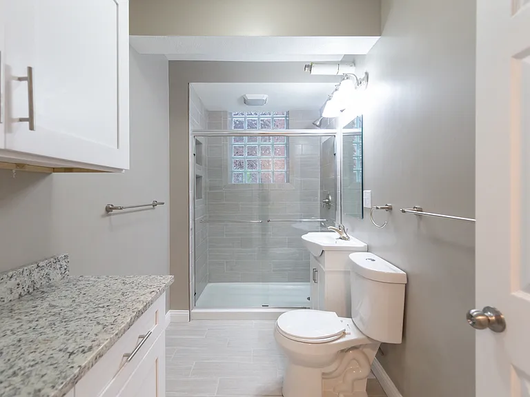 2753 Euclid Heights Blvd — Photo 25