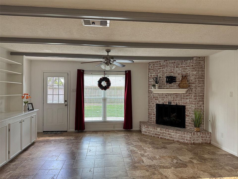 1st image of 722 Seafoam Rd