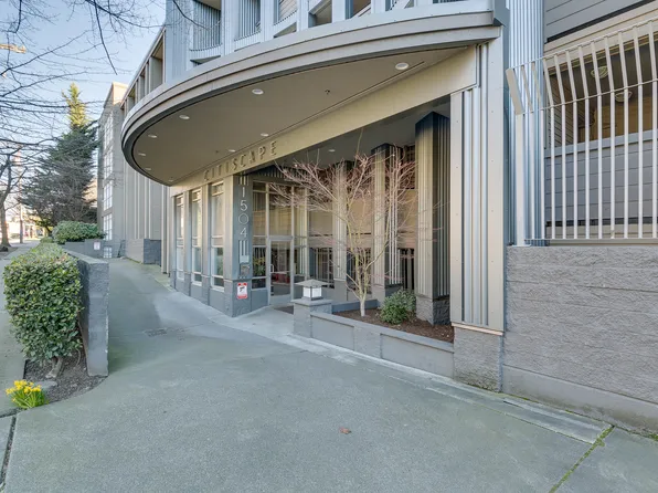 1504 Aurora Ave N, Seattle, WA 98109