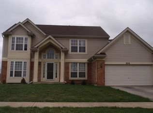 504 Brookhaven Cir, Sugar Grove, IL 60554