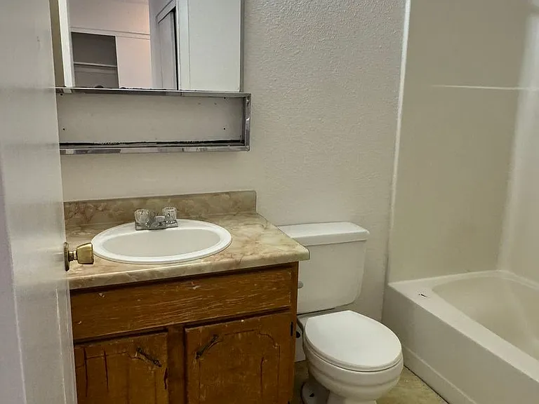 463 Topaz Dr — Photo 12