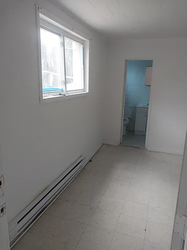 347 Taylor Ave Photo 1