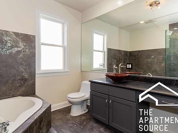 4th image of 4909 N Marmora Ave APT 2