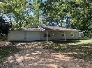 17 Johnson Ln, Foxworth, MS 39483