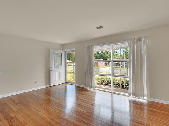 5th image of 3831 Whispering Pines Dr