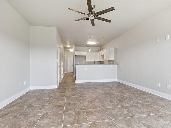 3rd image of 501 Indigo Pkwy APT 19
