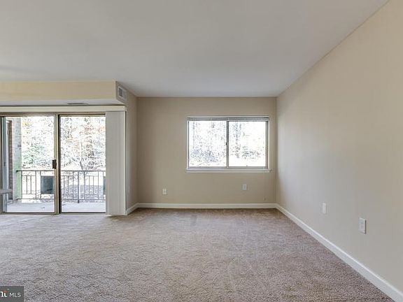5th image of 12415 Braxfield Ct #Apt # 10