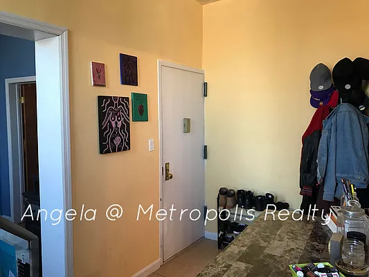 Rented by Metropolis International Realty Inc. | media 1