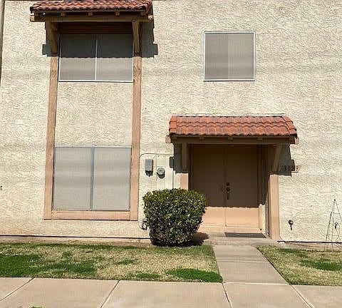 2nd image of 3129 W Loma Ln
