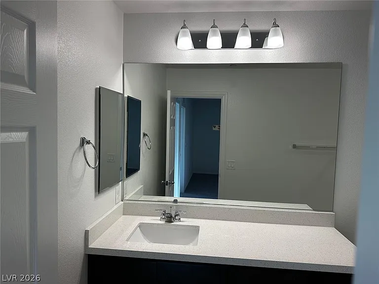 512 Ylang Pl — Photo 16