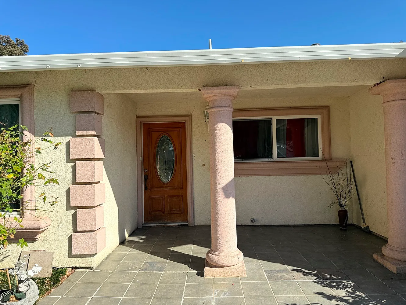 4 bed, 1600 sqft, $3,295 — Photo 4