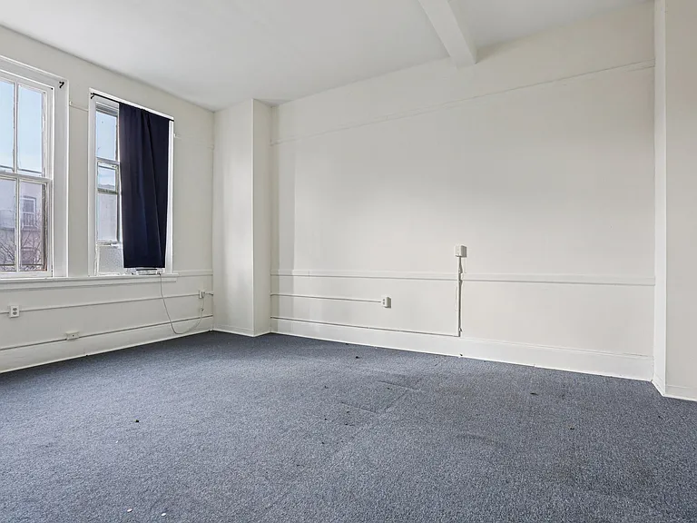 Peabody Apartments — Photo 19