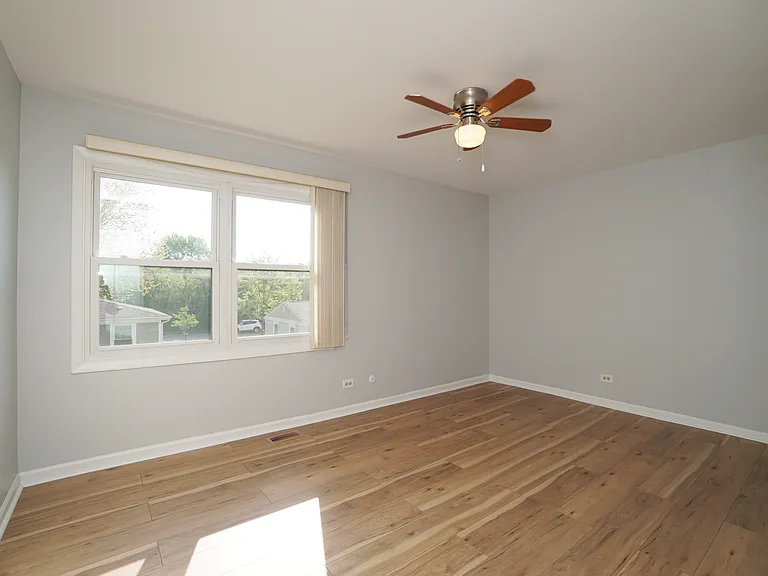 223 Harvest Ct — Photo 11