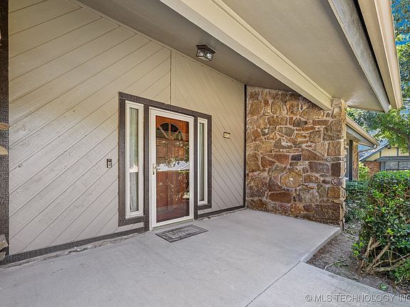 2nd image of 6915 223rd Ave
