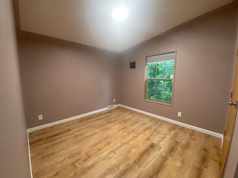 1027 Falls Creek Dr — Photo 12