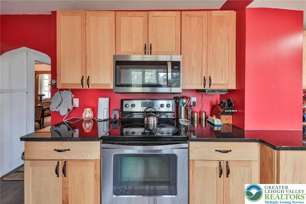417 N 3rd St, Lehighton, PA - View 6