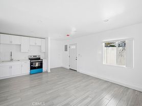 2926 Fairmount Ave, La Crescenta, CA
