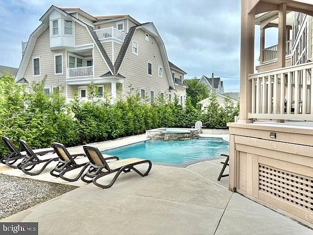7463 Ocean Dr, Avalon, NJ 08202 | MLS #NJCM2007010 | Zillow