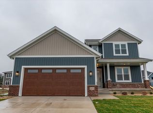 451 Robin Hl, Verona, WI 53593