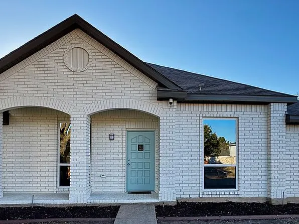 813 Creek Valley Rd, Mesquite, TX 75181