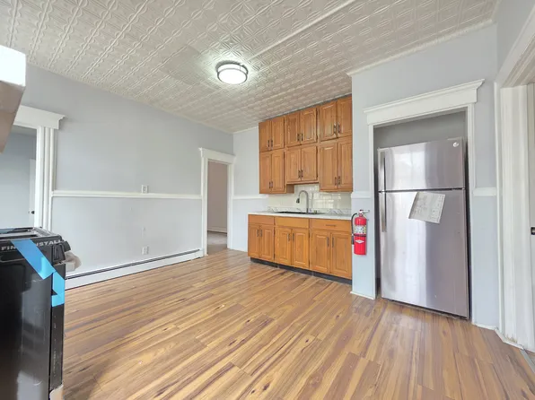 8 Lincoln Ave, Kearny, NJ