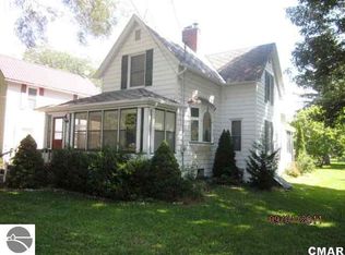 217 S Gwinner St, Ithaca, MI 48847