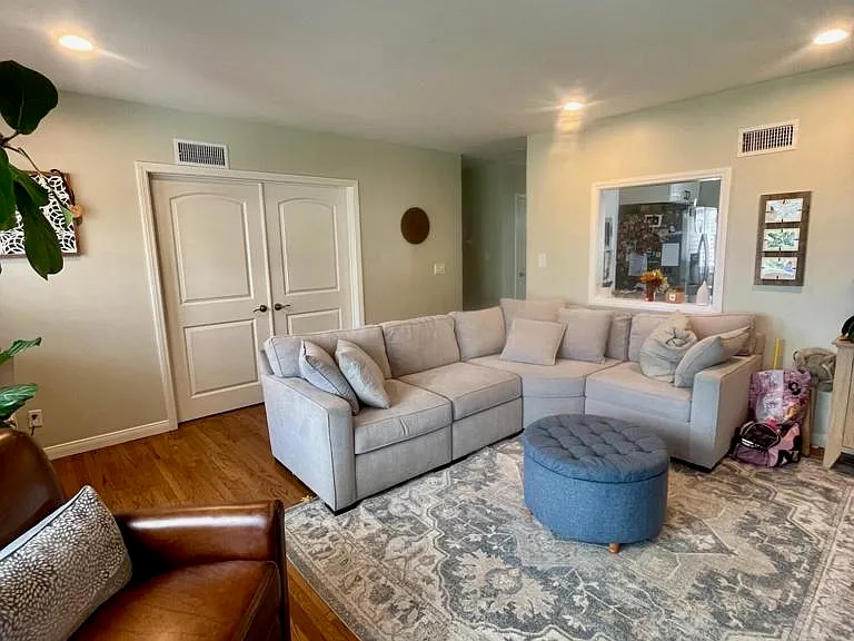 112 Maria Ln — Photo 6