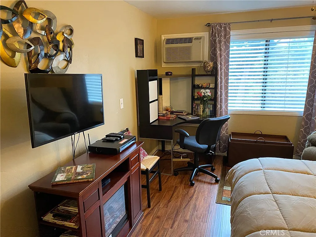 1 bed, 395 sqft, $1,950 — Photo 3