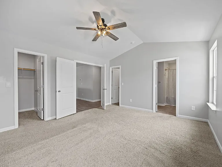 4500 Sandstone Dr — Photo 12