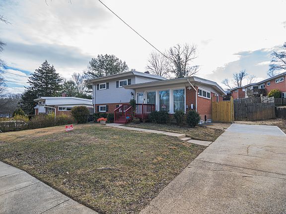 2nd image of 2303 Pinneberg Ave