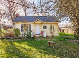 3748 Hilsinger Rd, Phoenix, OR 97535