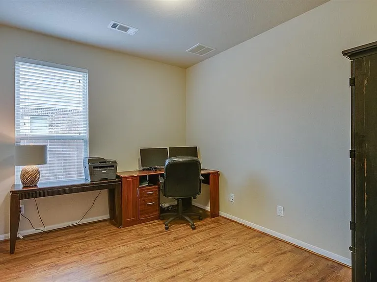 17503 Fechser Ln — Photo 20