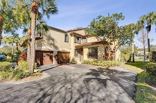 1025 NW 105th Way Photo 1