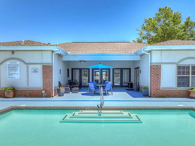 Parham Pointe — Photo 1