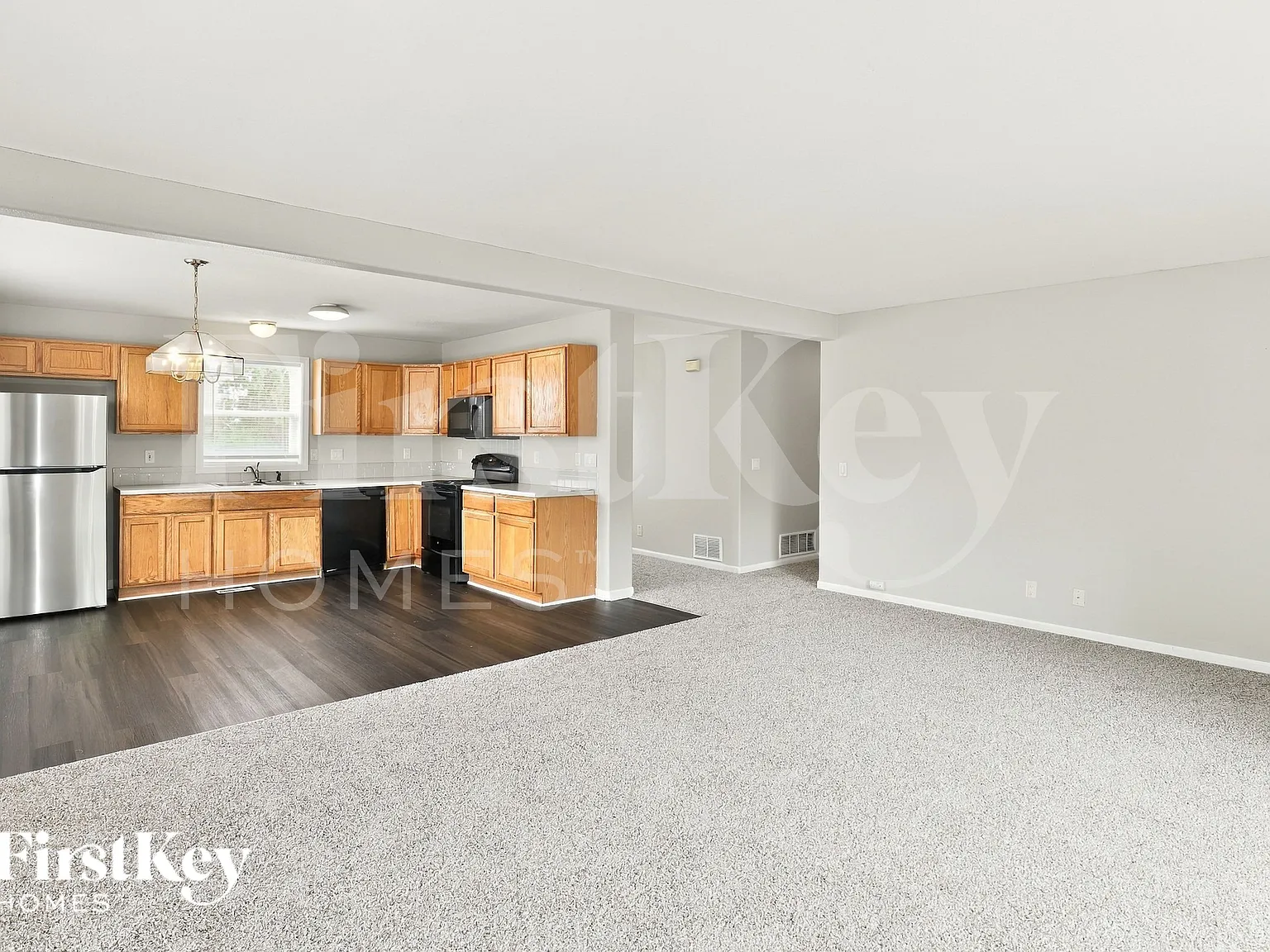 3 bed, 2.0 bath, 1296 sqft, $1,640 — Photo 4