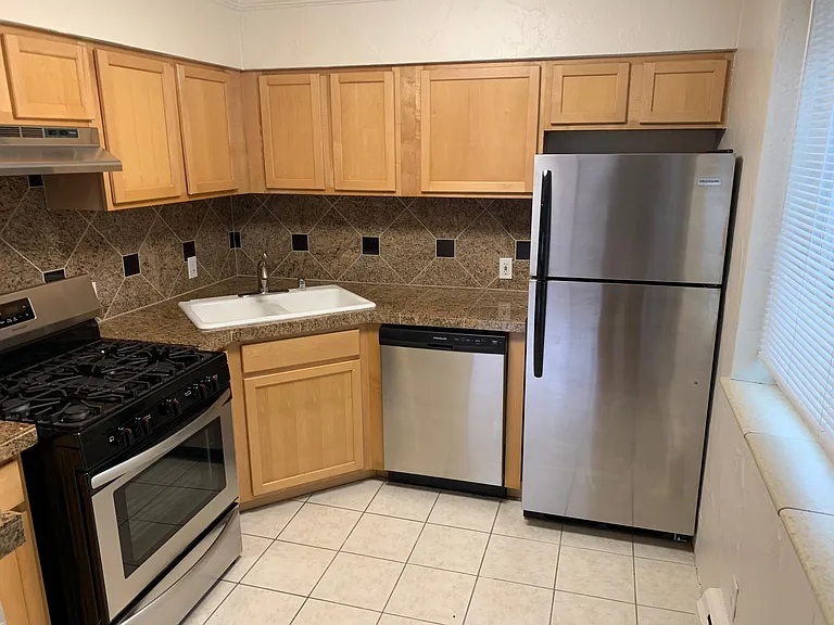 2320 S University Blvd #202 — Photo 6