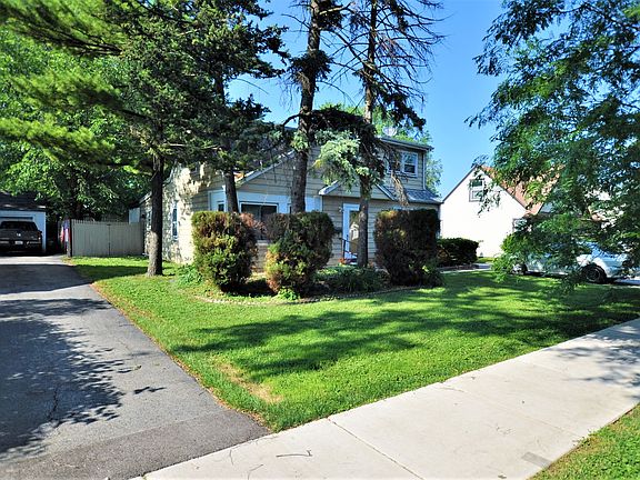 2nd image of 256 Hayes Dr