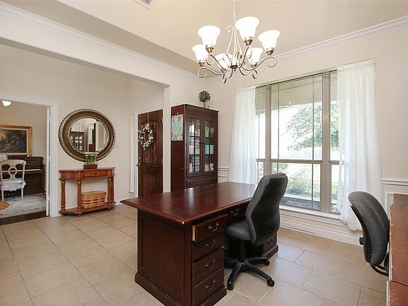5th image of 9723 Elizabeths Glen Ln