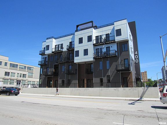 3rd image of 400 W River Dr #407