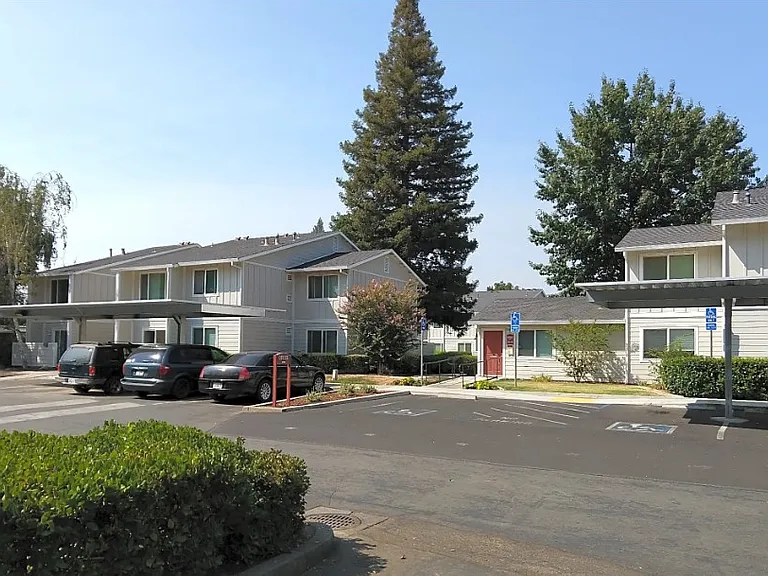 Gridley Springs Apartments 1 & 2 — Photo 9